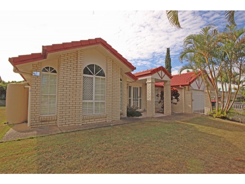 15 Michigan Crescent, Parkinson QLD 4115