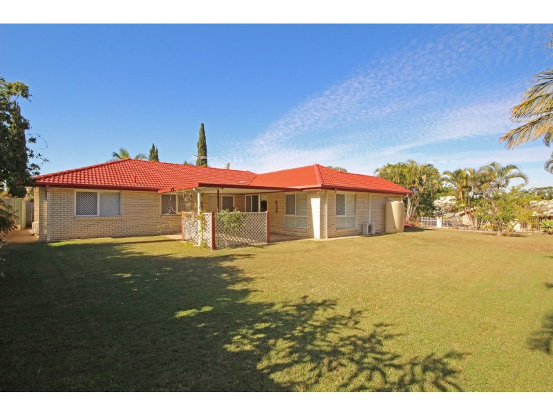 15 Michigan Crescent, Parkinson QLD 4115