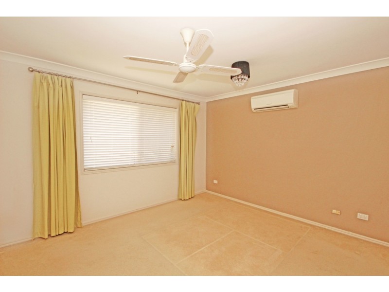 15 Michigan Crescent, Parkinson QLD 4115
