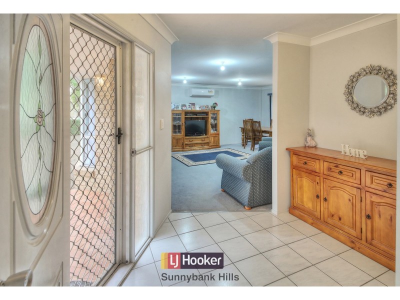 2 Solandra Crescent, Calamvale QLD 4116