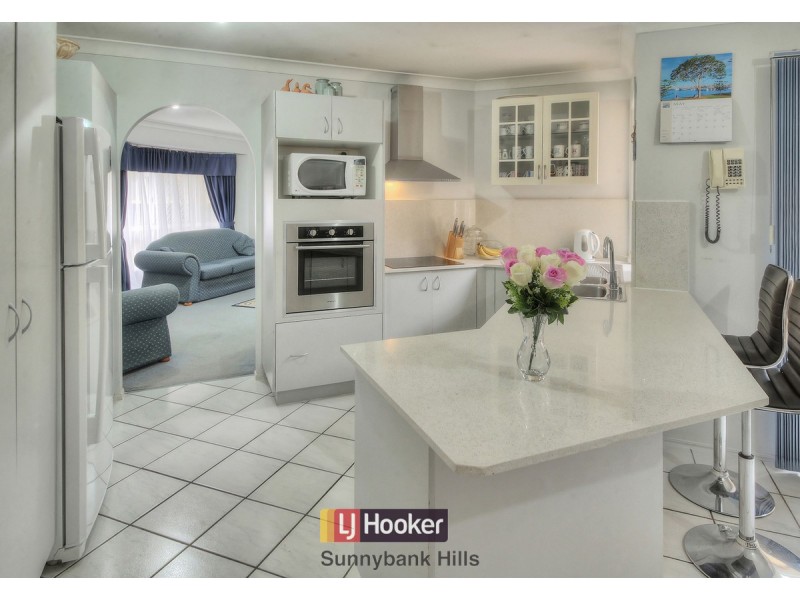 2 Solandra Crescent, Calamvale QLD 4116