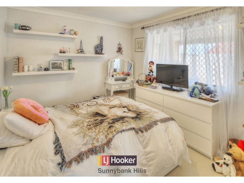 2 Solandra Crescent, Calamvale QLD 4116