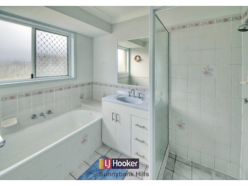 2 Solandra Crescent, Calamvale QLD 4116