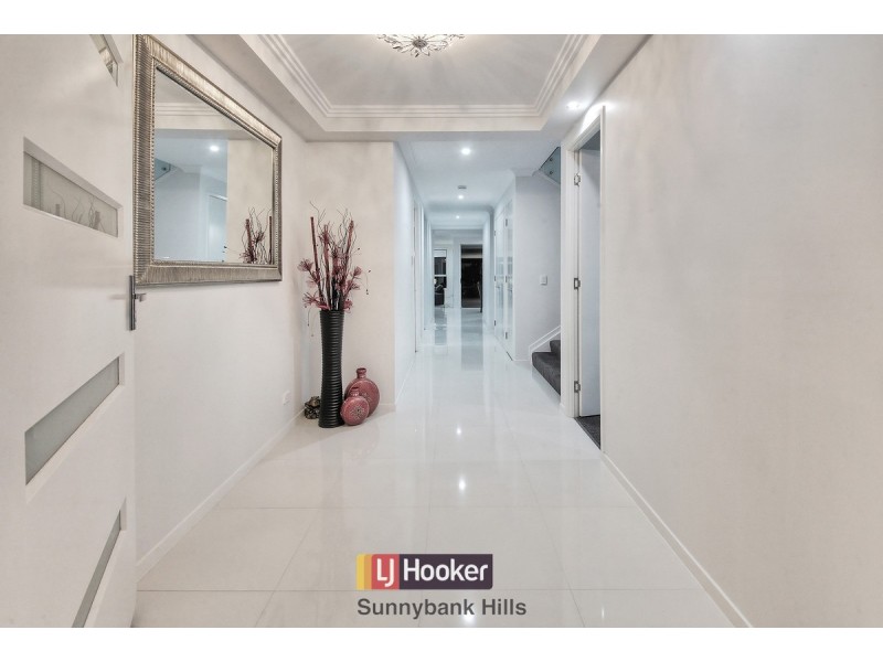 27 Peachtree Place, Stretton QLD 4116