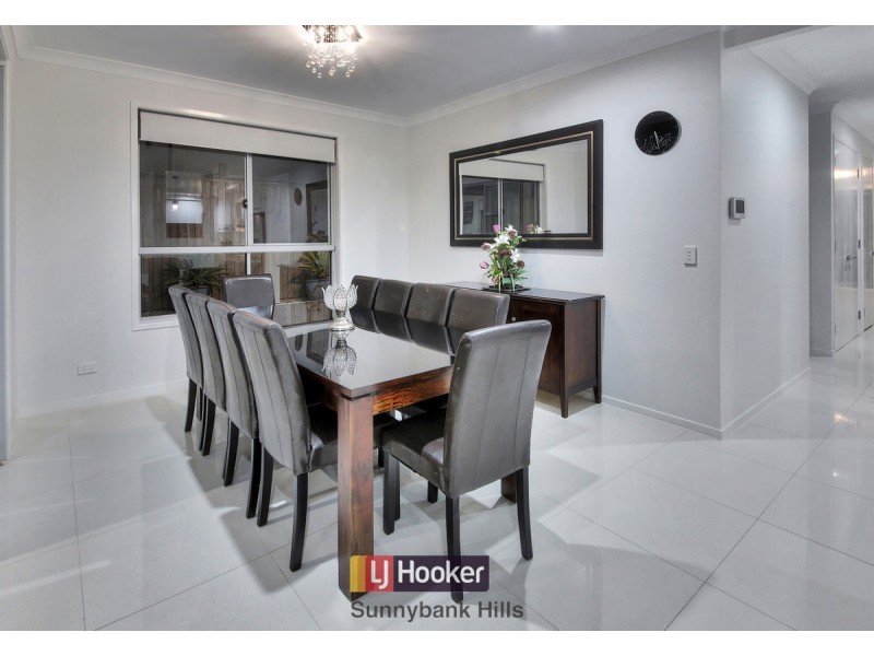 27 Peachtree Place, Stretton QLD 4116