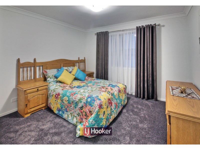 27 Peachtree Place, Stretton QLD 4116