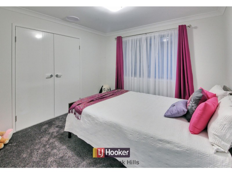 27 Peachtree Place, Stretton QLD 4116