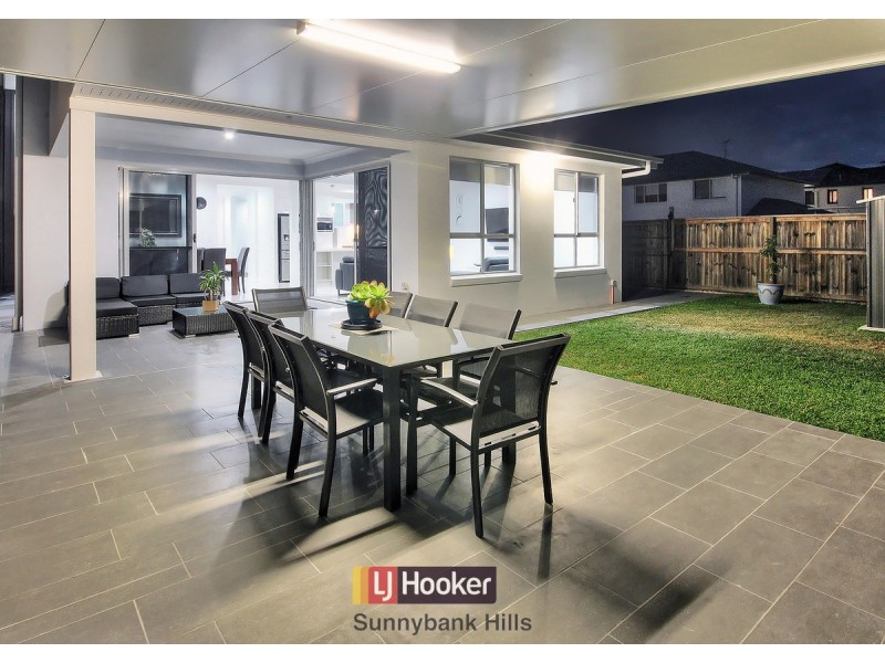 27 Peachtree Place, Stretton QLD 4116