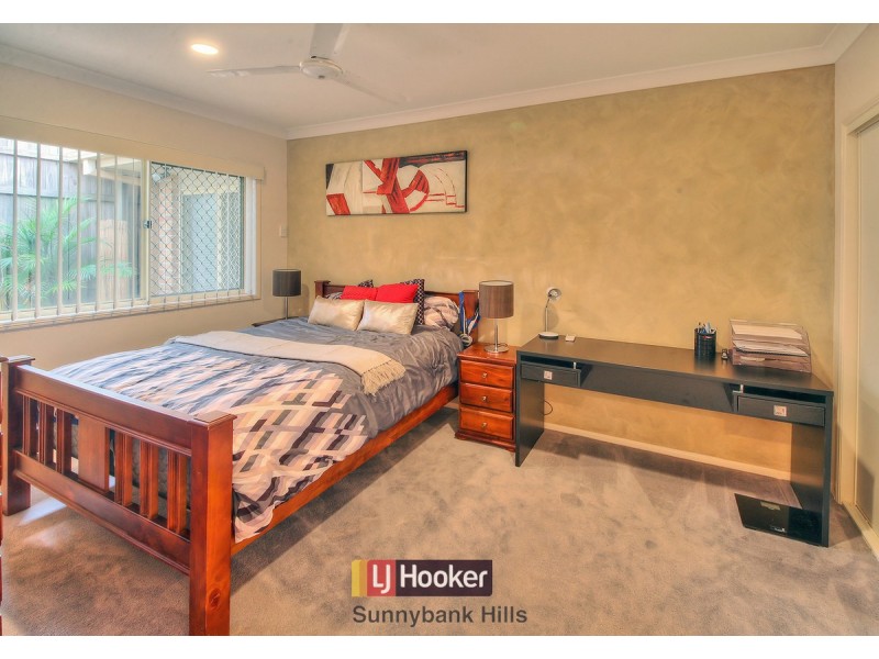 6 Cumberland Place, Parkinson QLD 4115