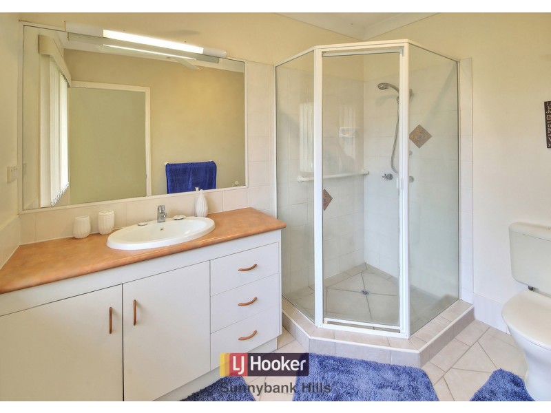 6 Cumberland Place, Parkinson QLD 4115