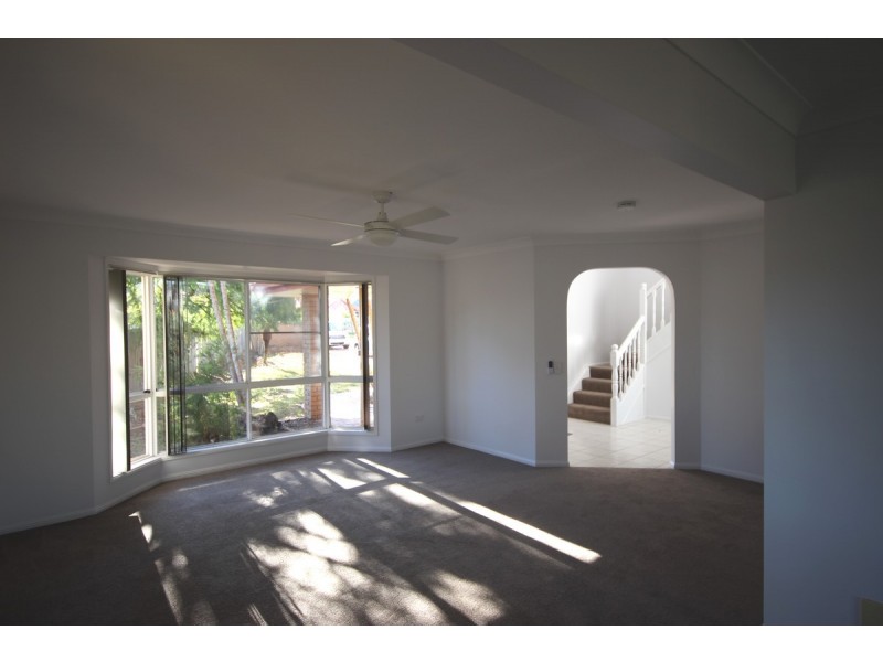 11 Gulubia Place, Calamvale QLD 4116