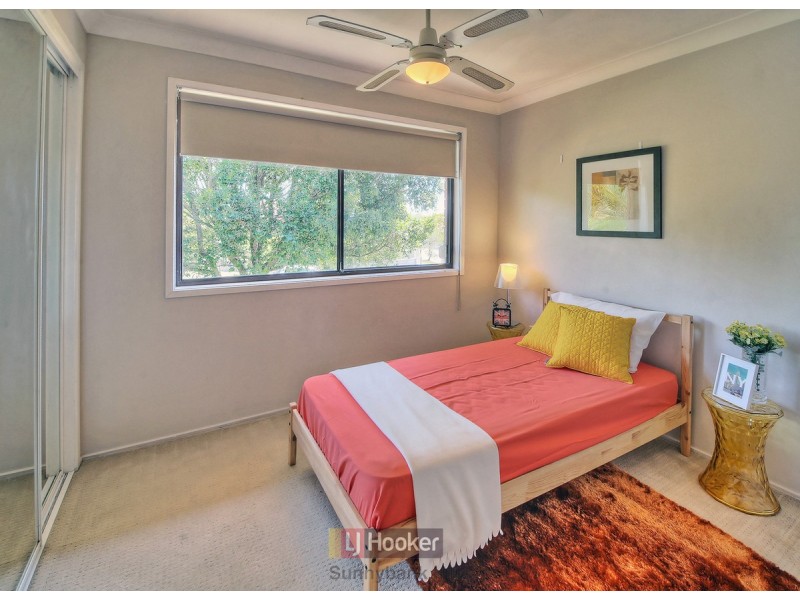 2 Boorala Crescent, Eight Mile Plains QLD 4113