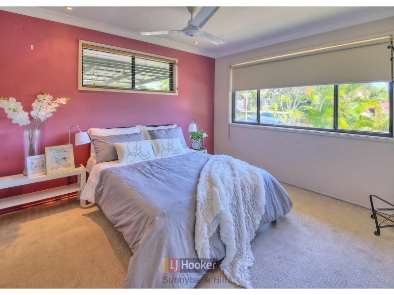 2 Boorala Crescent, Eight Mile Plains QLD 4113