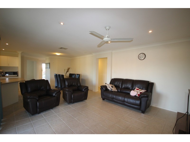 60 Kalbarri Street, Parkinson QLD 4115