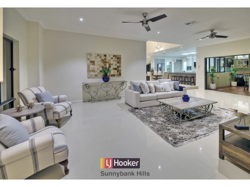 30 Lexton Street, Stretton QLD 4116