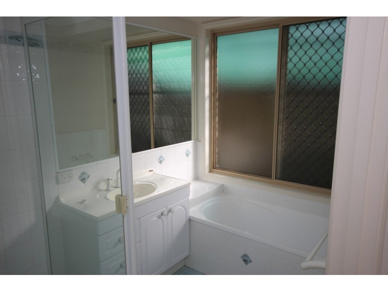 5 Sunhaven Crescent, Kuraby QLD 4112