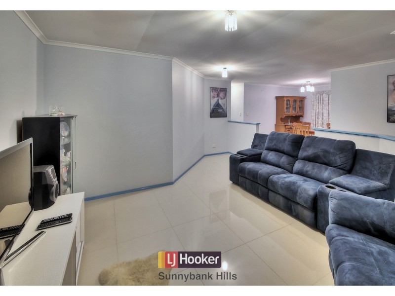 75 Golden Rain Place, Stretton QLD 4116