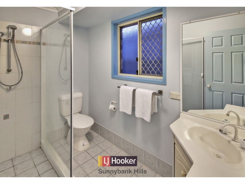 75 Golden Rain Place, Stretton QLD 4116