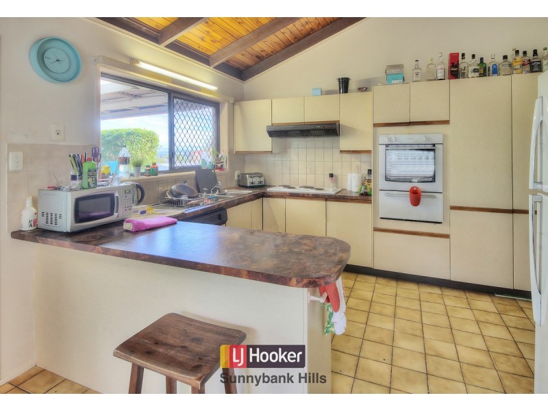 15 Chenin Street, Calamvale QLD 4116