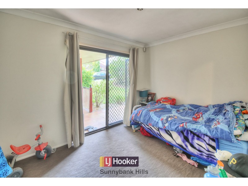 15 Chenin Street, Calamvale QLD 4116