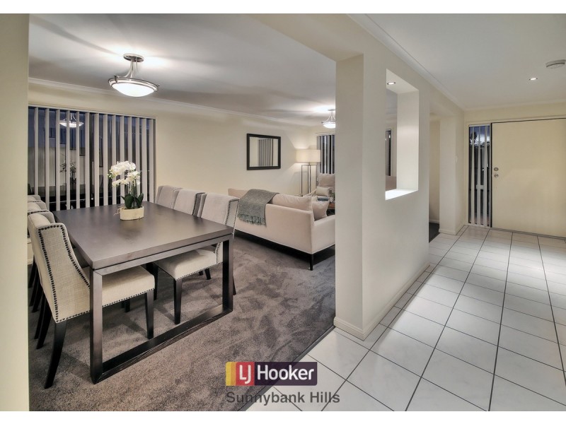 150 White Cedar Circuit, Stretton QLD 4116