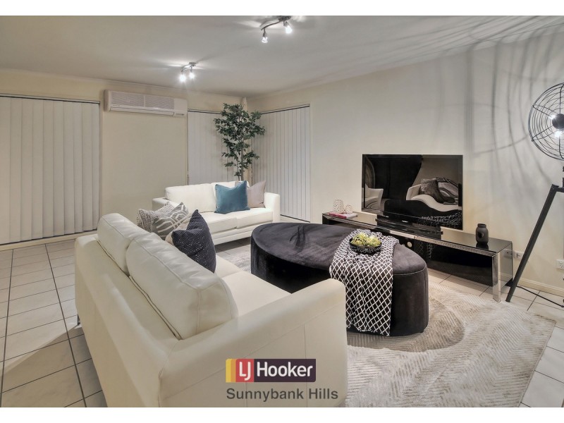 150 White Cedar Circuit, Stretton QLD 4116