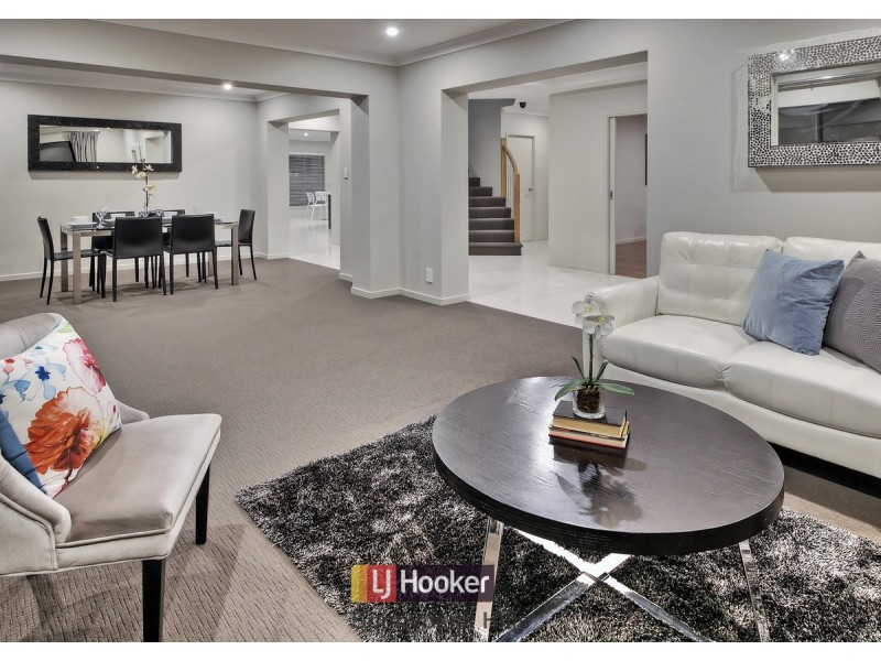 2 Snowbell Close, Stretton QLD 4116