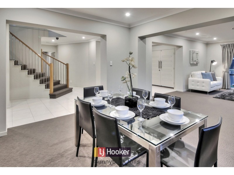 2 Snowbell Close, Stretton QLD 4116