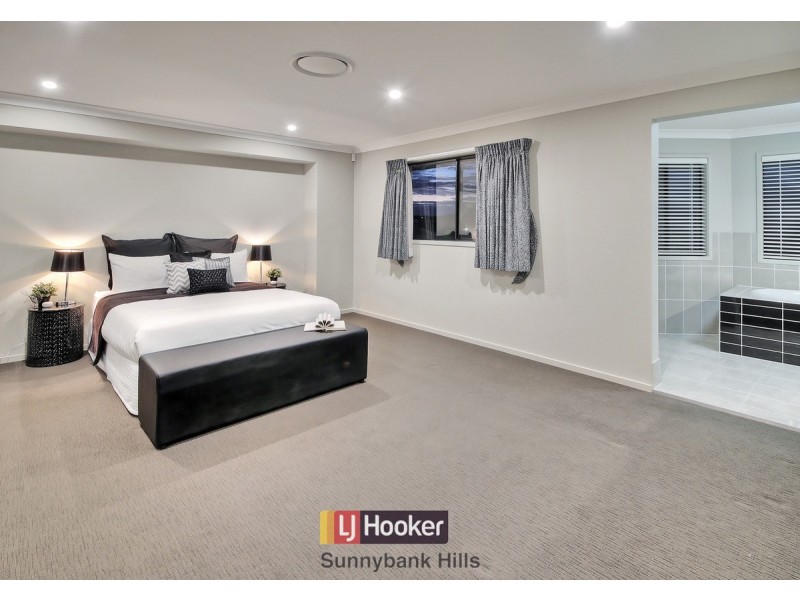 2 Snowbell Close, Stretton QLD 4116