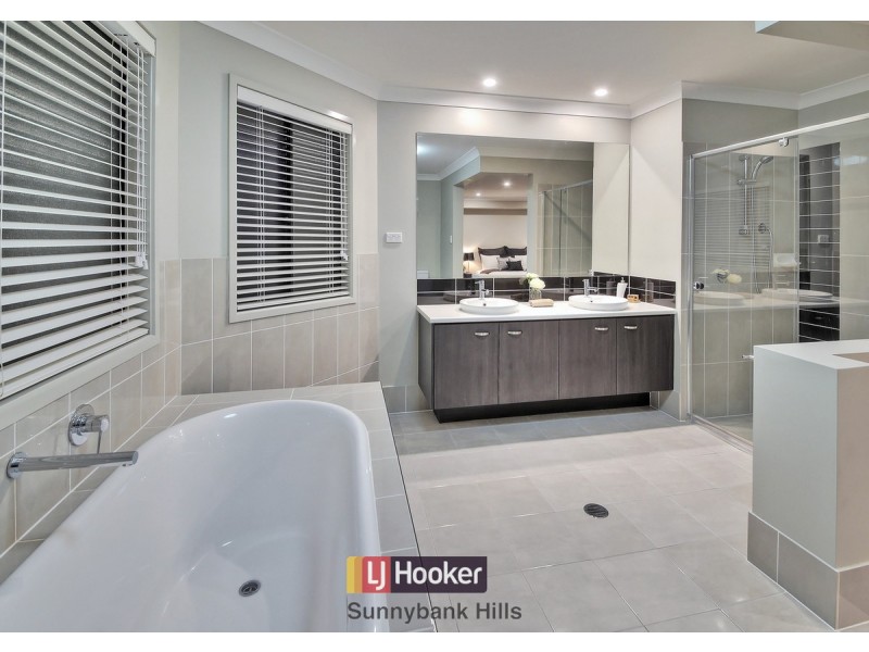 2 Snowbell Close, Stretton QLD 4116