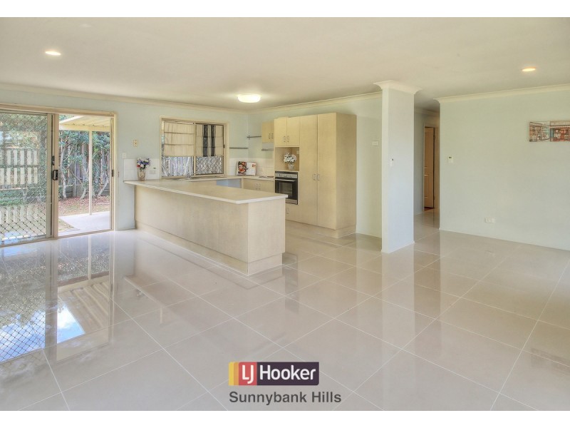 4 Bowerbird Place, Calamvale QLD 4116