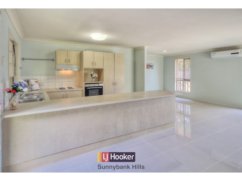 4 Bowerbird Place, Calamvale QLD 4116