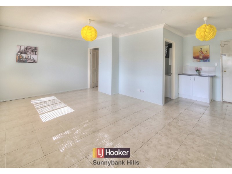 4 Bowerbird Place, Calamvale QLD 4116