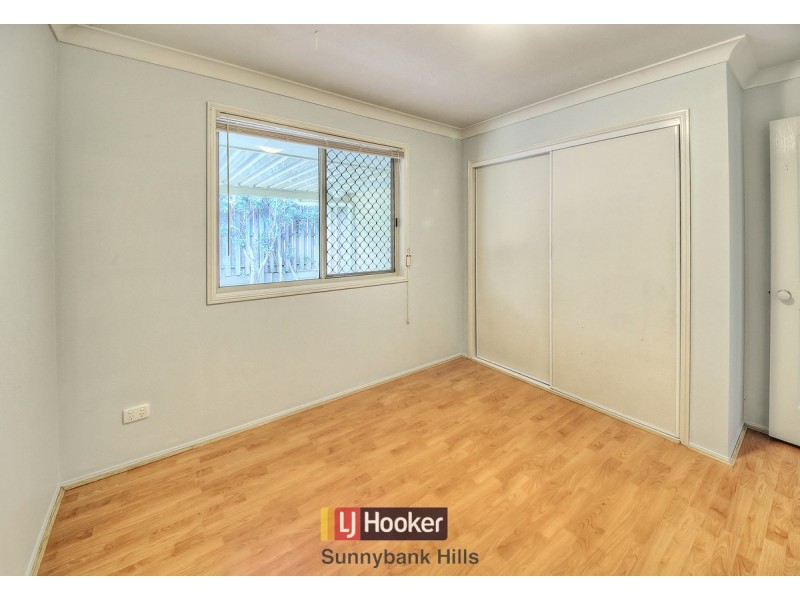 4 Bowerbird Place, Calamvale QLD 4116
