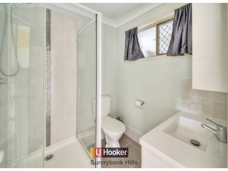 4 Bowerbird Place, Calamvale QLD 4116