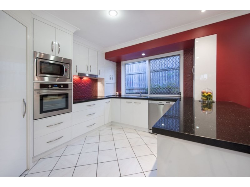 348 Warrigal Road, Eight Mile Plains QLD 4113