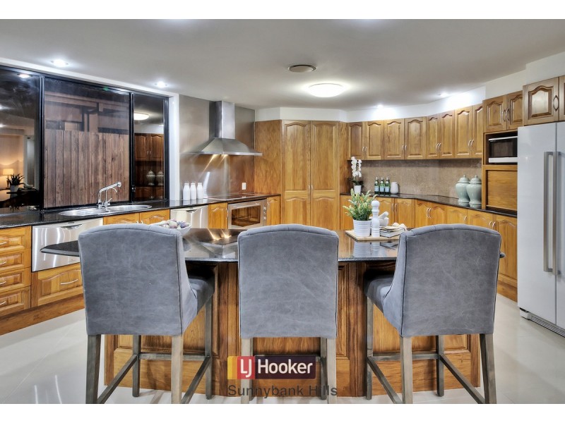 11 Westpark Place, Kuraby QLD 4112