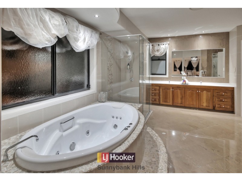 11 Westpark Place, Kuraby QLD 4112