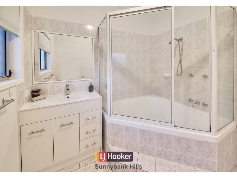 23 Solandra Crescent, Calamvale QLD 4116