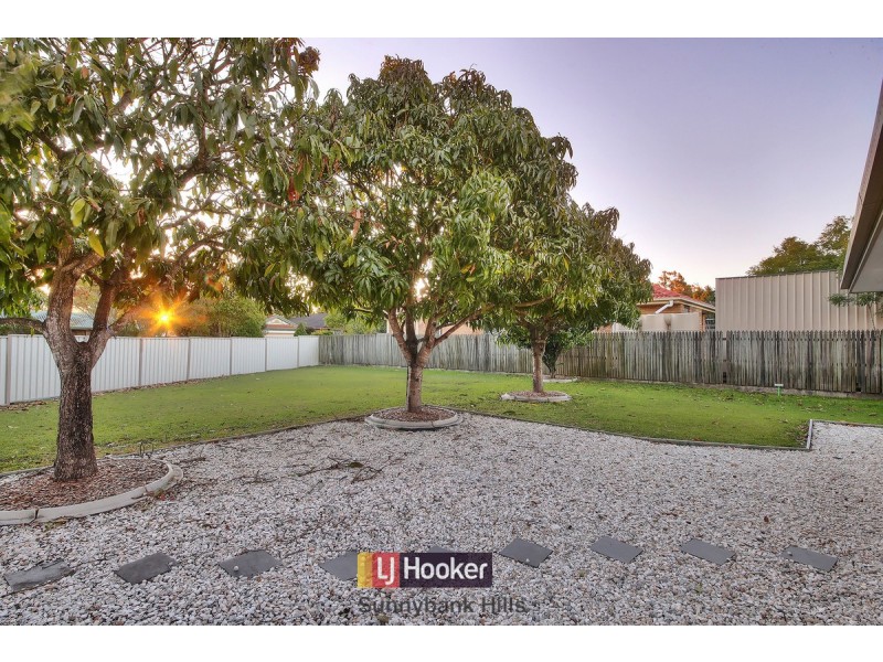 23 Solandra Crescent, Calamvale QLD 4116