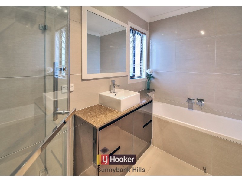 33 Doulton Street, Calamvale QLD 4116