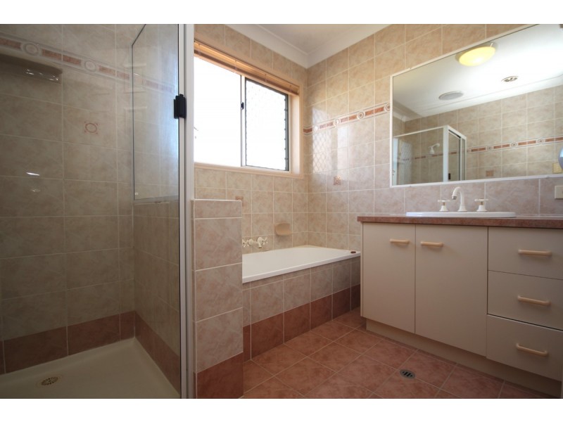 11 Tulipwood Place, Stretton QLD 4116