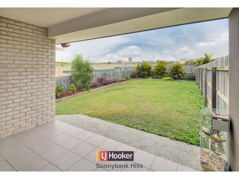 22 Charlton Place, Regents Park QLD 4118