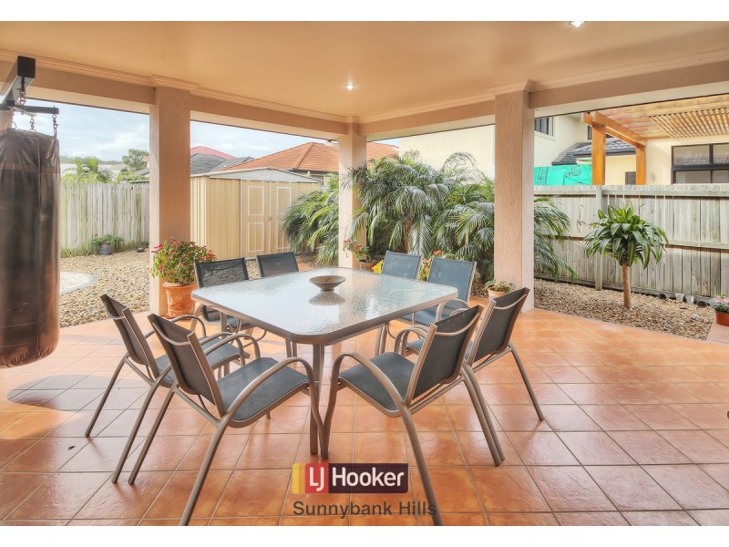 76 Juniper Circuit, Stretton QLD 4116
