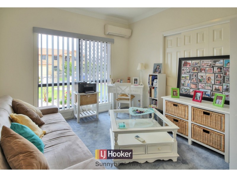 76 Juniper Circuit, Stretton QLD 4116