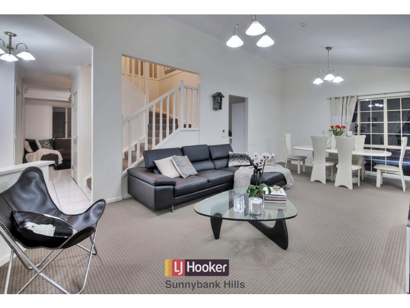 11 Jacaranda Place, Calamvale QLD 4116