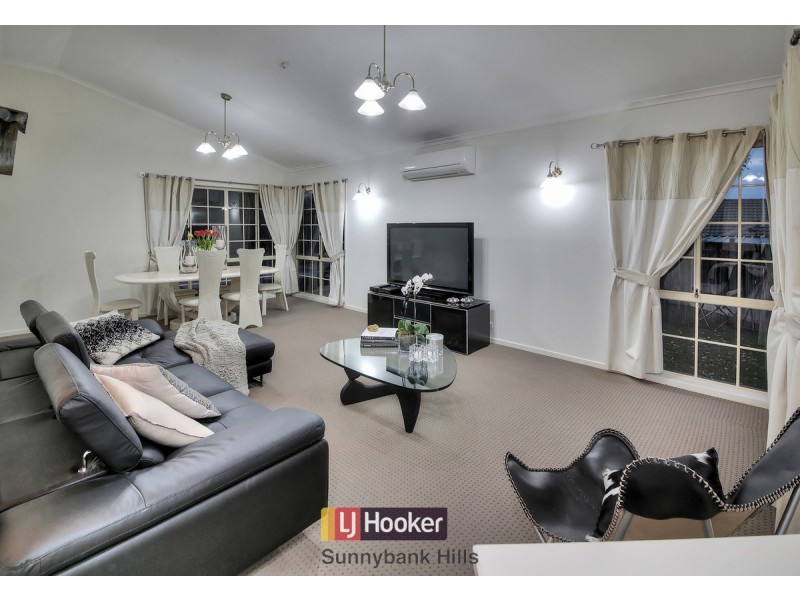 11 Jacaranda Place, Calamvale QLD 4116