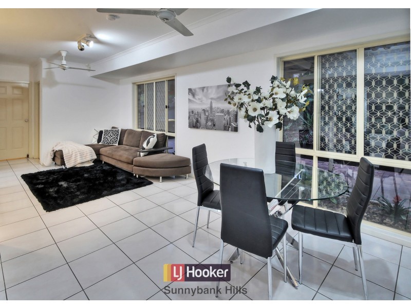 11 Jacaranda Place, Calamvale QLD 4116