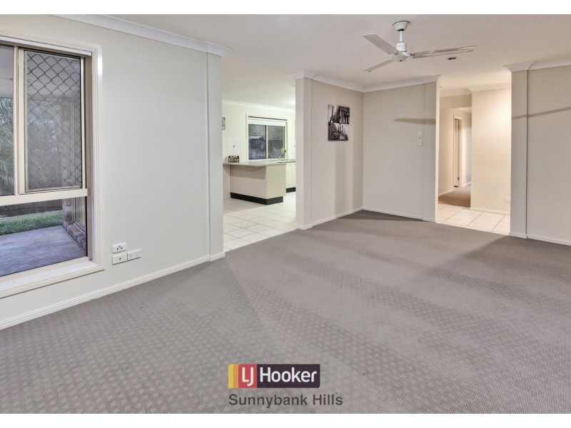 30 Adamson Way, Runcorn QLD 4113