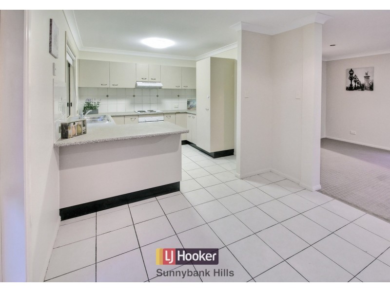 30 Adamson Way, Runcorn QLD 4113